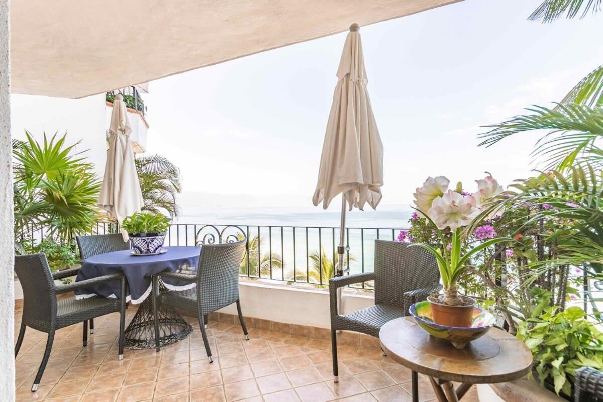 Ocean View 2br Condo-balcony-beach-pool Apartment
