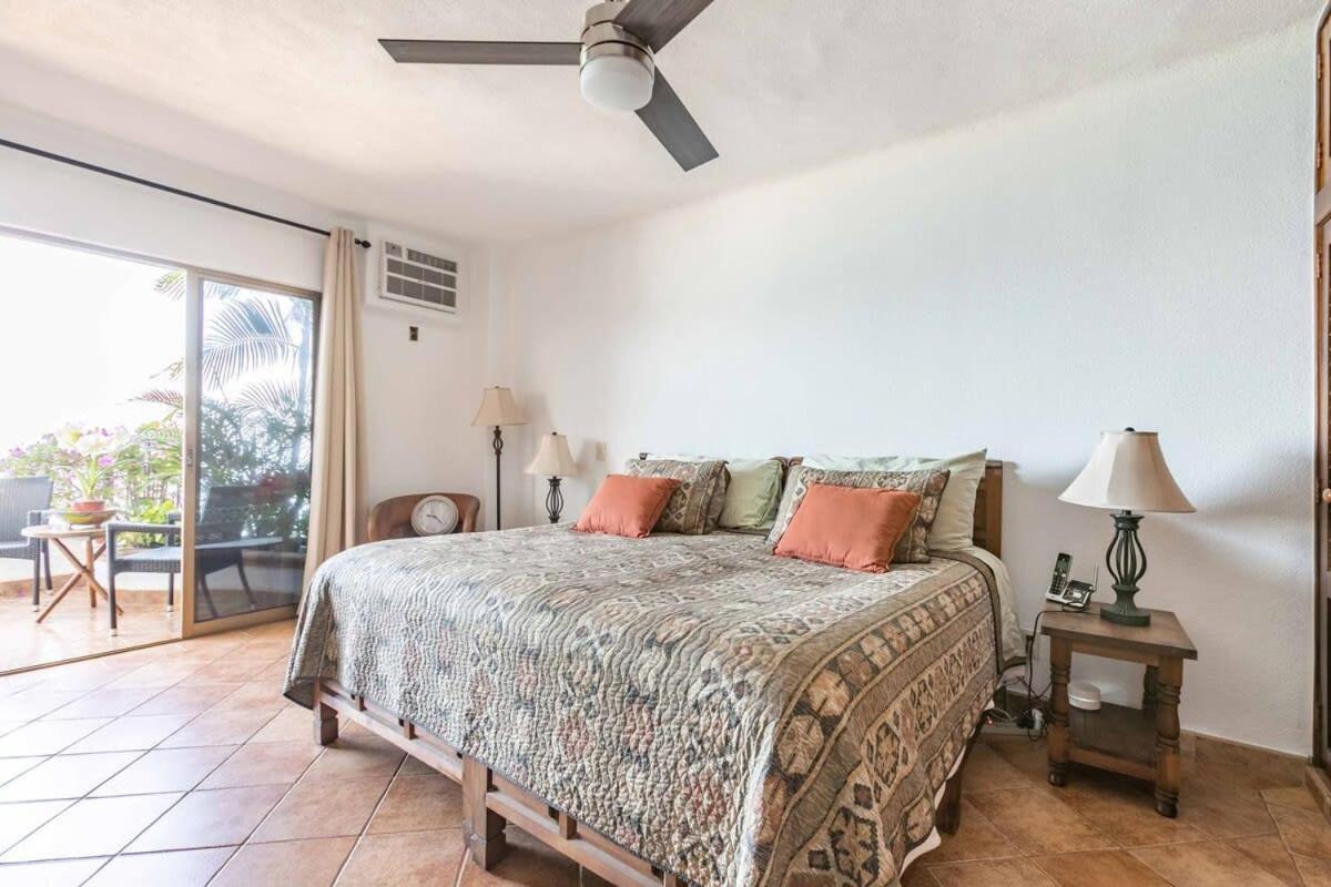 Ocean View 2br Condo-balcony-beach-pool