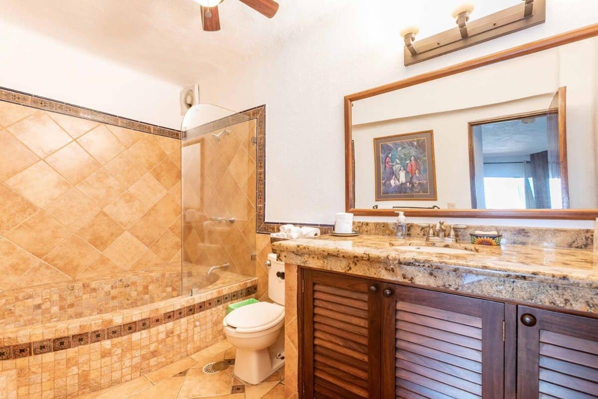 Ocean View 2br Condo-balcony-beach-pool Apartment *