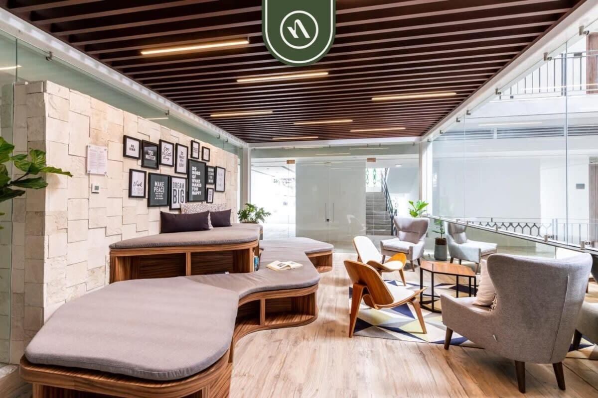 Amazing With Rooftop Pool - Private Balcony Apartment