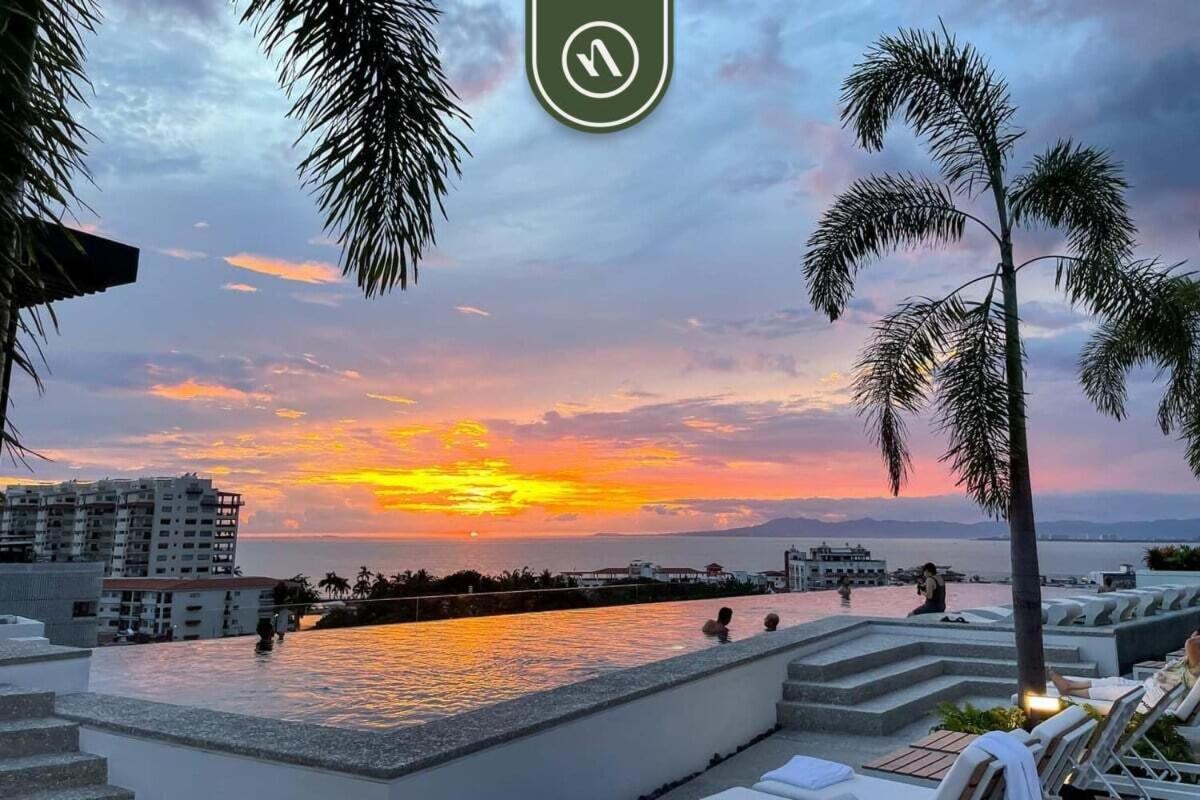 Apartment Amazing With Rooftop Pool - Private Balcony Puerto Vallarta