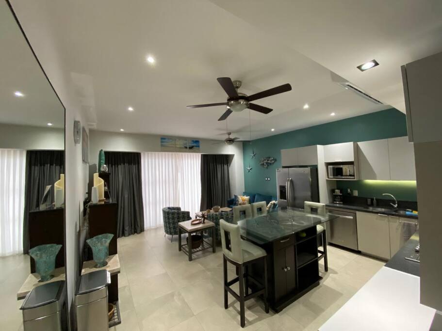 Apartment 1bedroom 2balconies Unique Bar Street View In Pavilion Puerto Vallarta