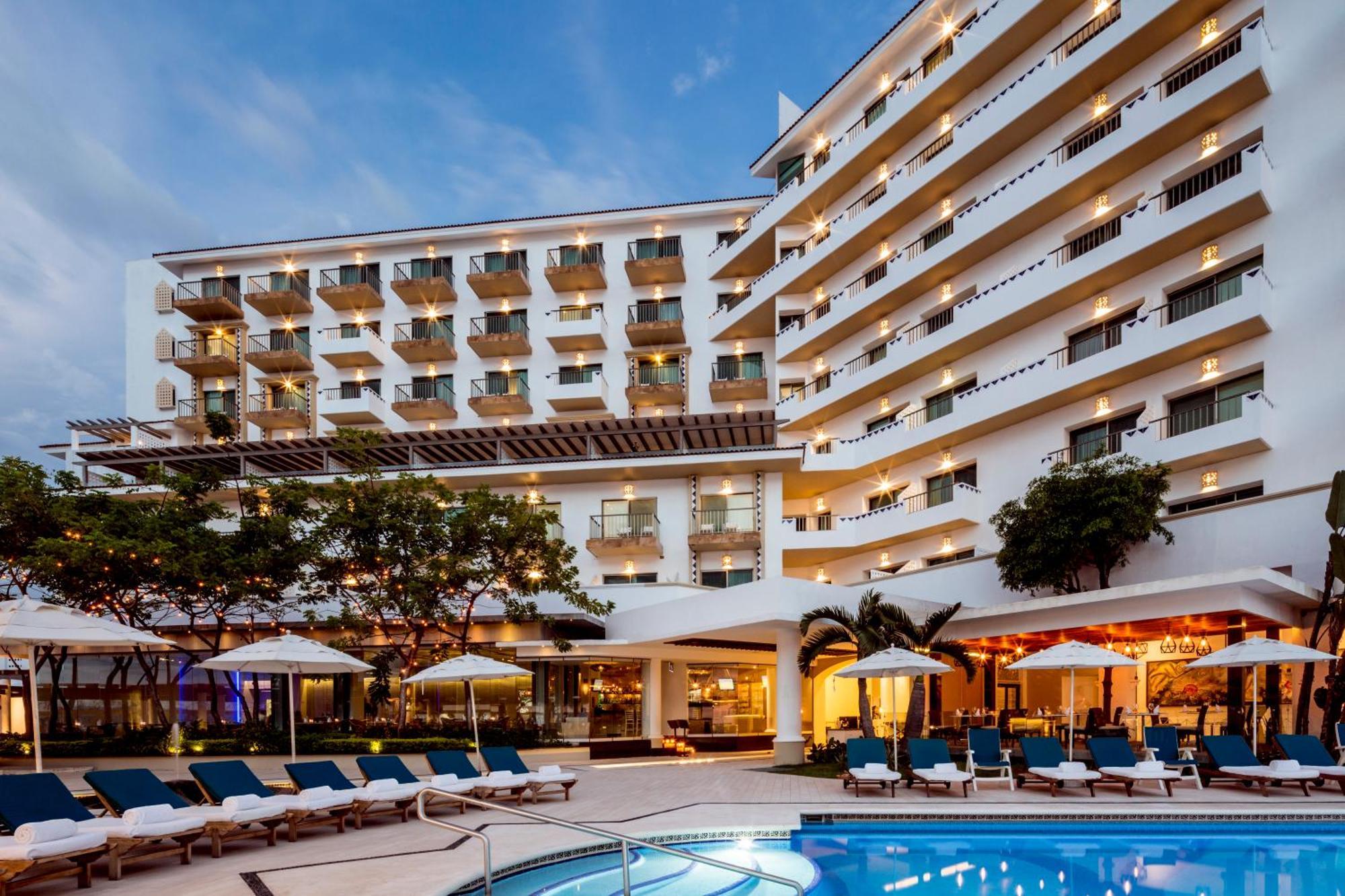 Premiere Boutique & Romantic Getaway - Adults Only Puerto Vallarta