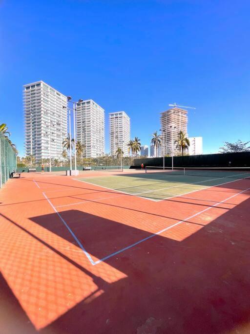 Grand V Front Torre 2000 *
