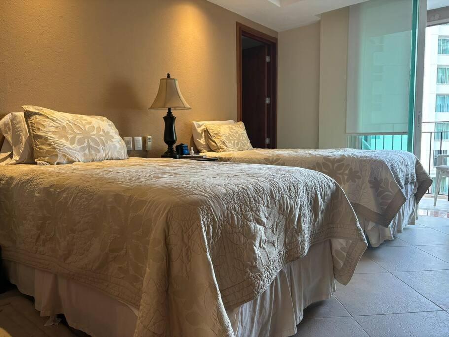 Grand V Front Torre 2000