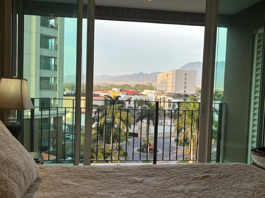 Apartment Grand V Front Torre 2000