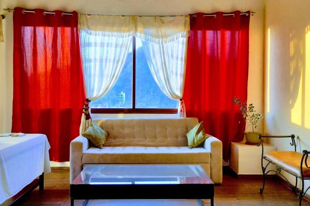 Amplio Departamento, En Zona Romantica *