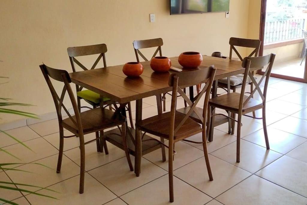 Amplio Departamento, En Zona Romantica Apartment *
