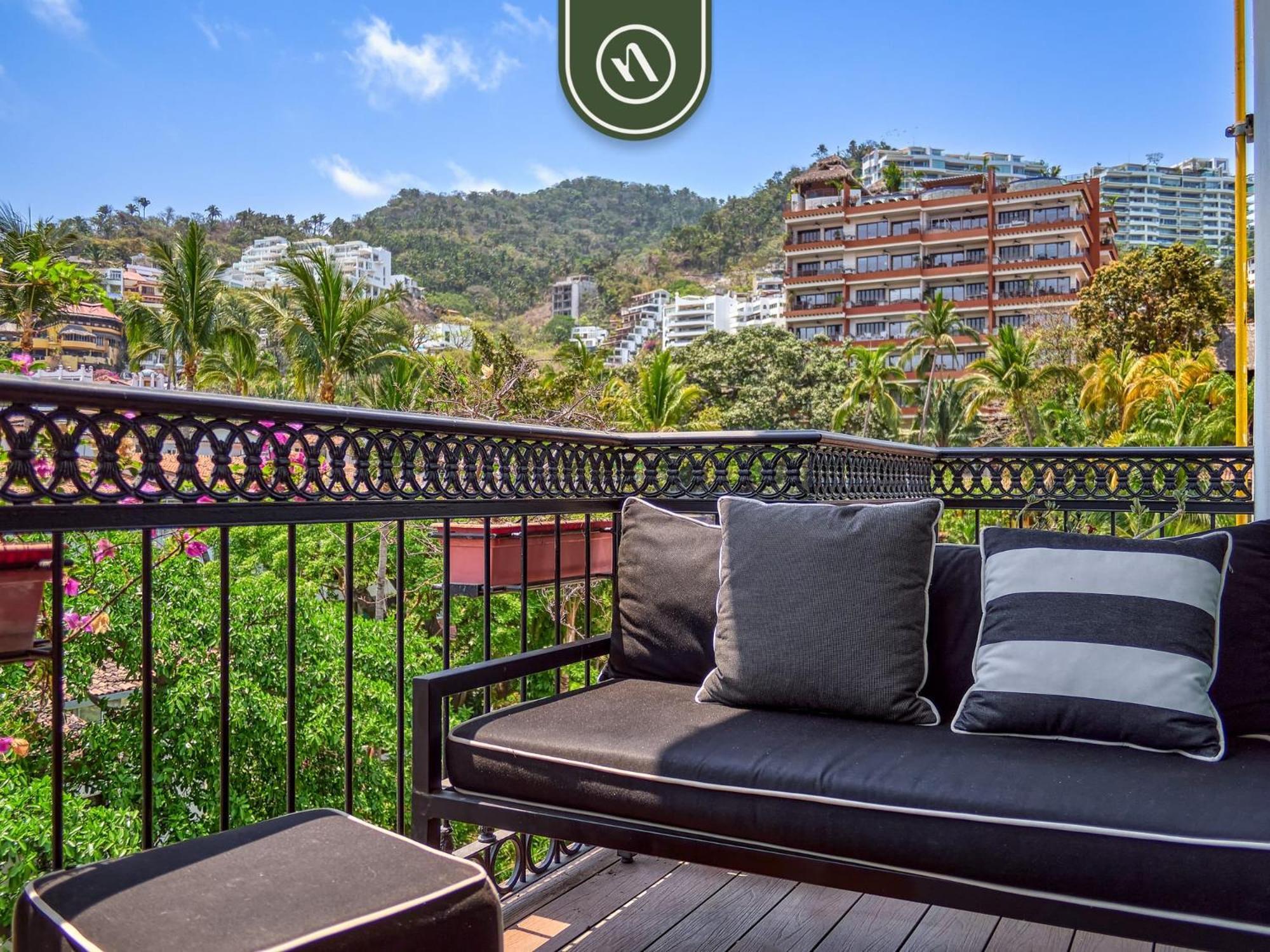 Luxury 1 Bedroom In Pier 57 - Infinity Pool *