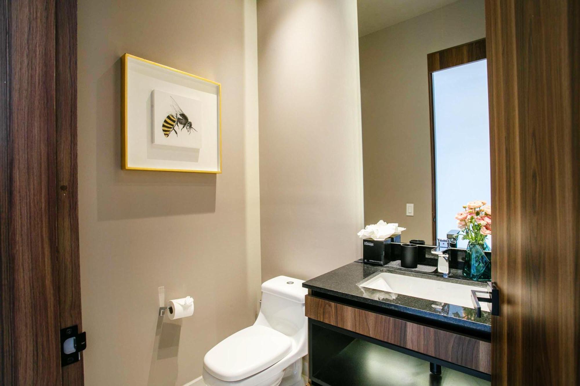 Holiday home 2br Penthouse Luxury At D'esire