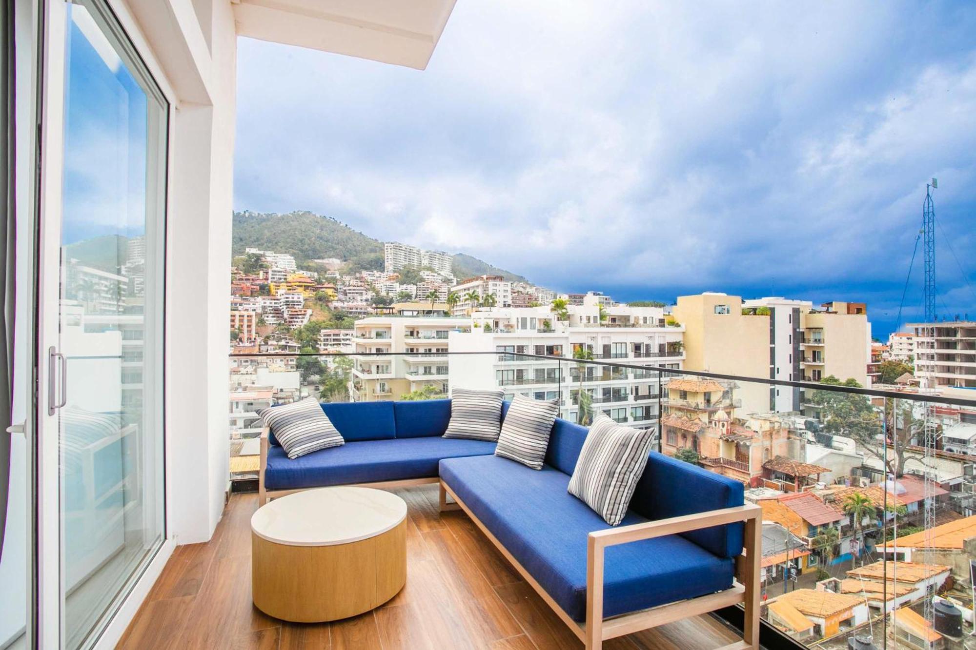 2br Penthouse Luxury At D'esire Holiday home *