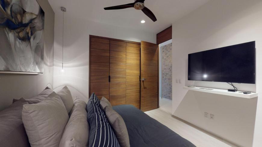 Relax In Style At Loft 268, Pool, Gym, Bbq