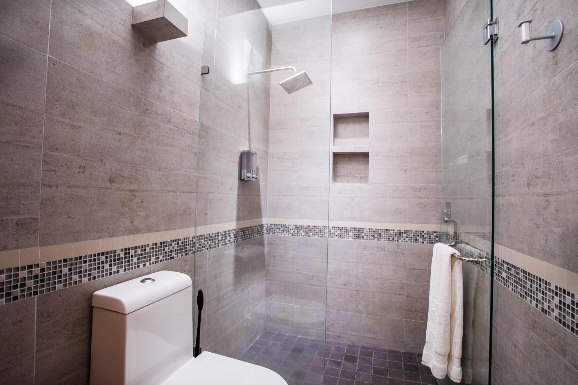 Colorful & Modern In Old Town, Pool, Gym Holiday home Puerto Vallarta