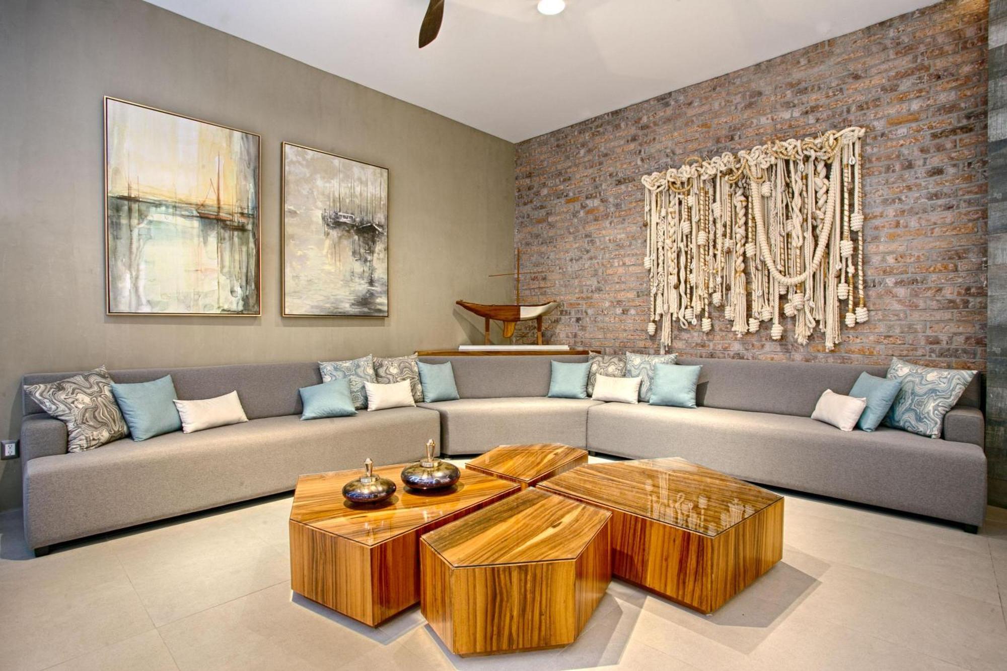 Holiday home Colorful & Modern In Old Town, Pool, Gym *
