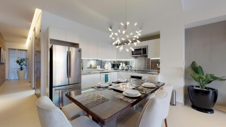 Holiday home Relax In Style At Loft 268, Pool, Gym, Bbq *