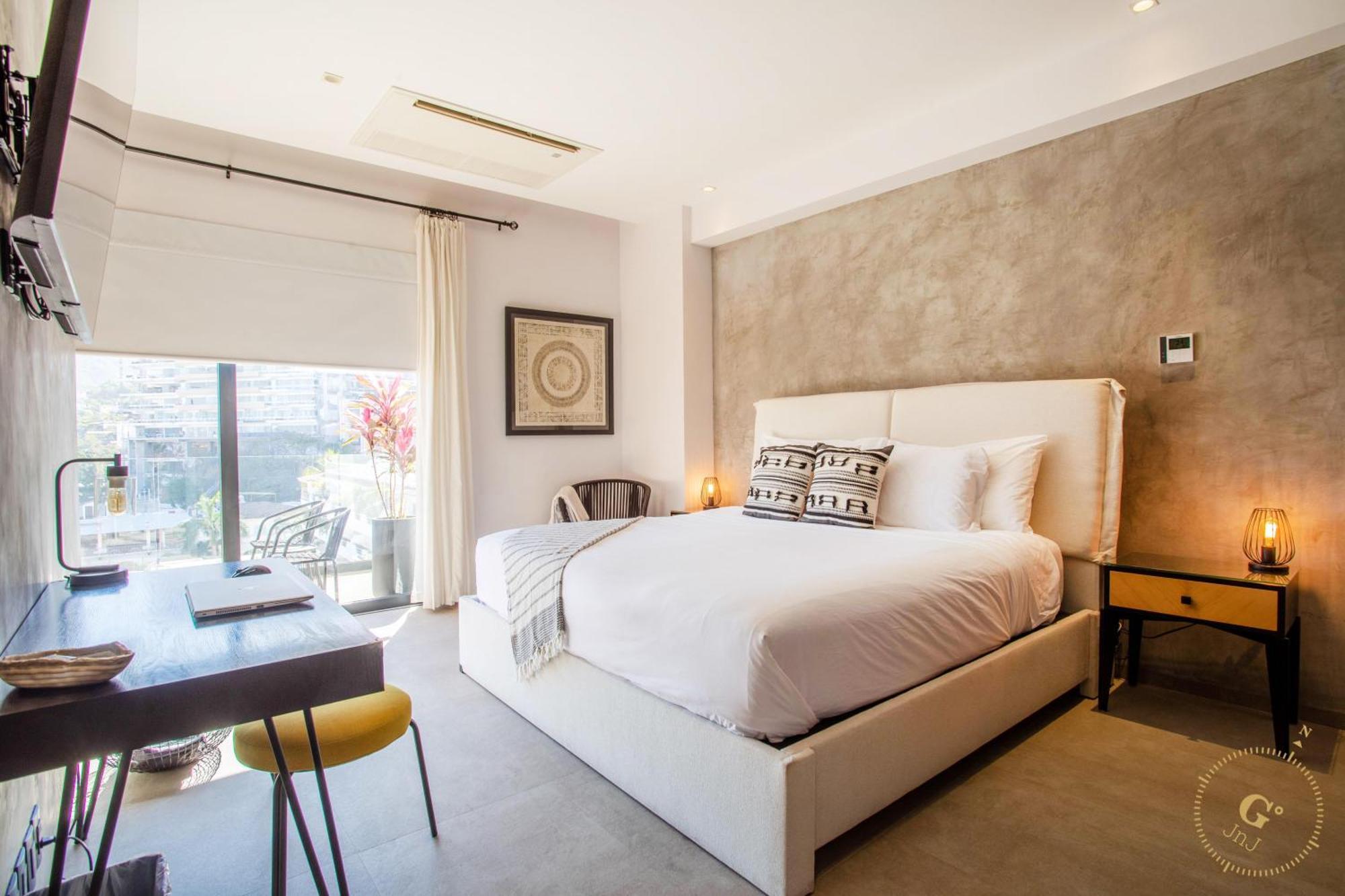 1 Bedroom Romantic Zone, Rooftop Pool & Parking