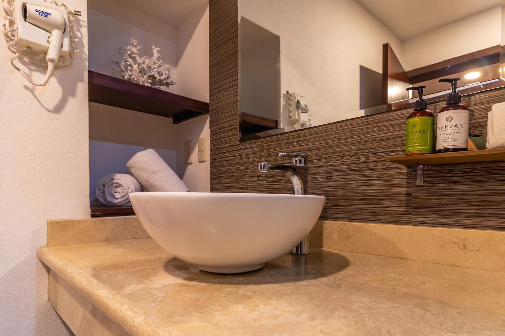 The Paramar Beachfront Boutique With Breakfast Included - Downtown Malecon 4*