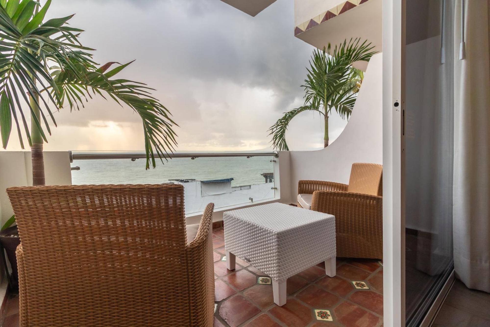 The Paramar Beachfront Boutique With Breakfast Included - Downtown Malecon Puerto Vallarta