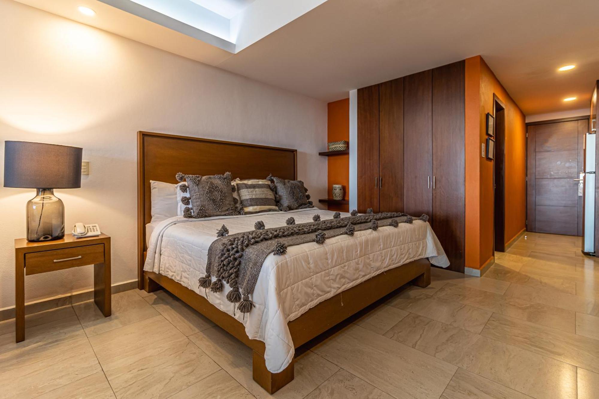 The Paramar Beachfront Boutique With Breakfast Included - Downtown Malecon Hotel 4*