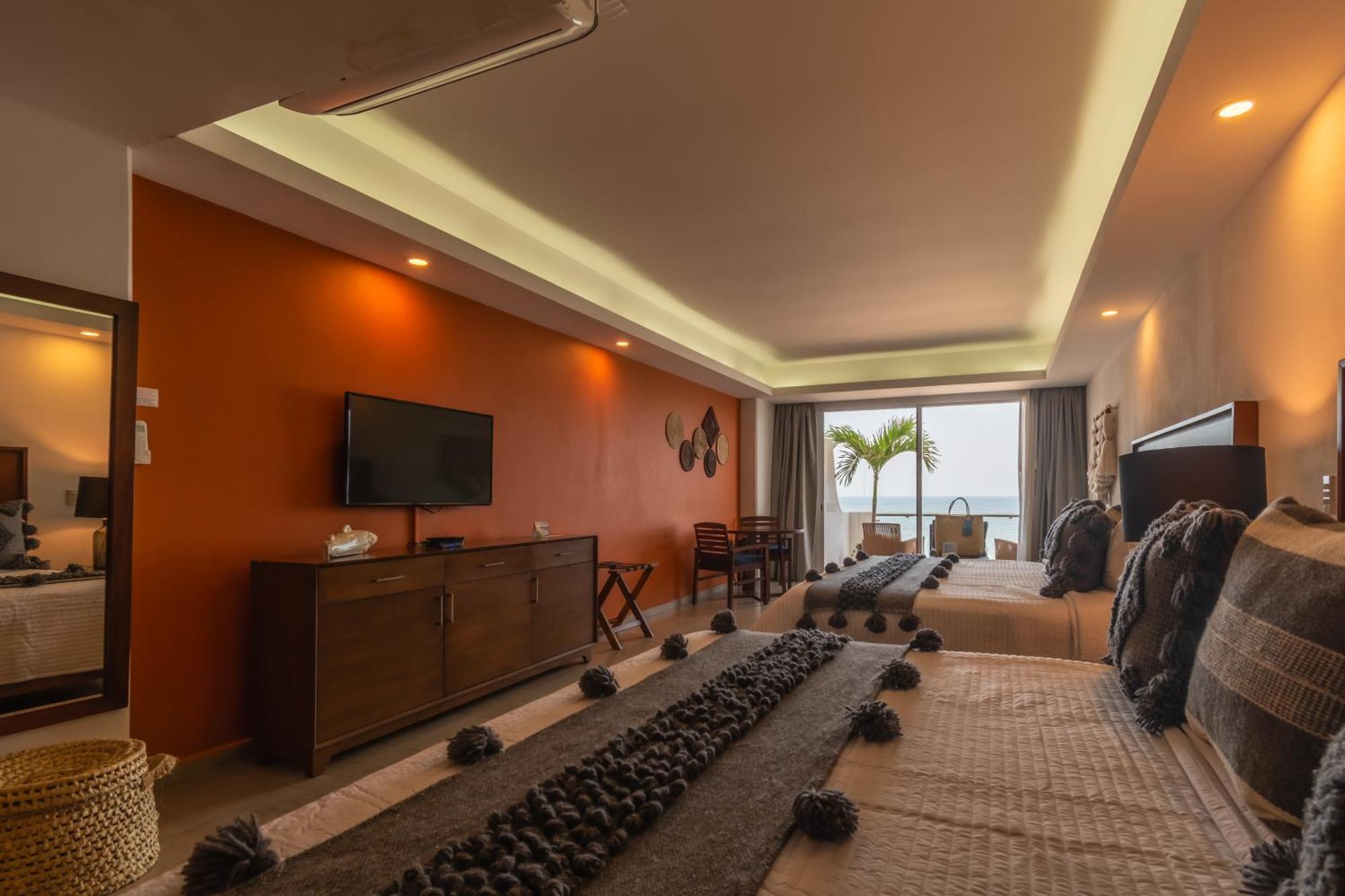 Hotel The Paramar Beachfront Boutique With Breakfast Included - Downtown Malecon 4*