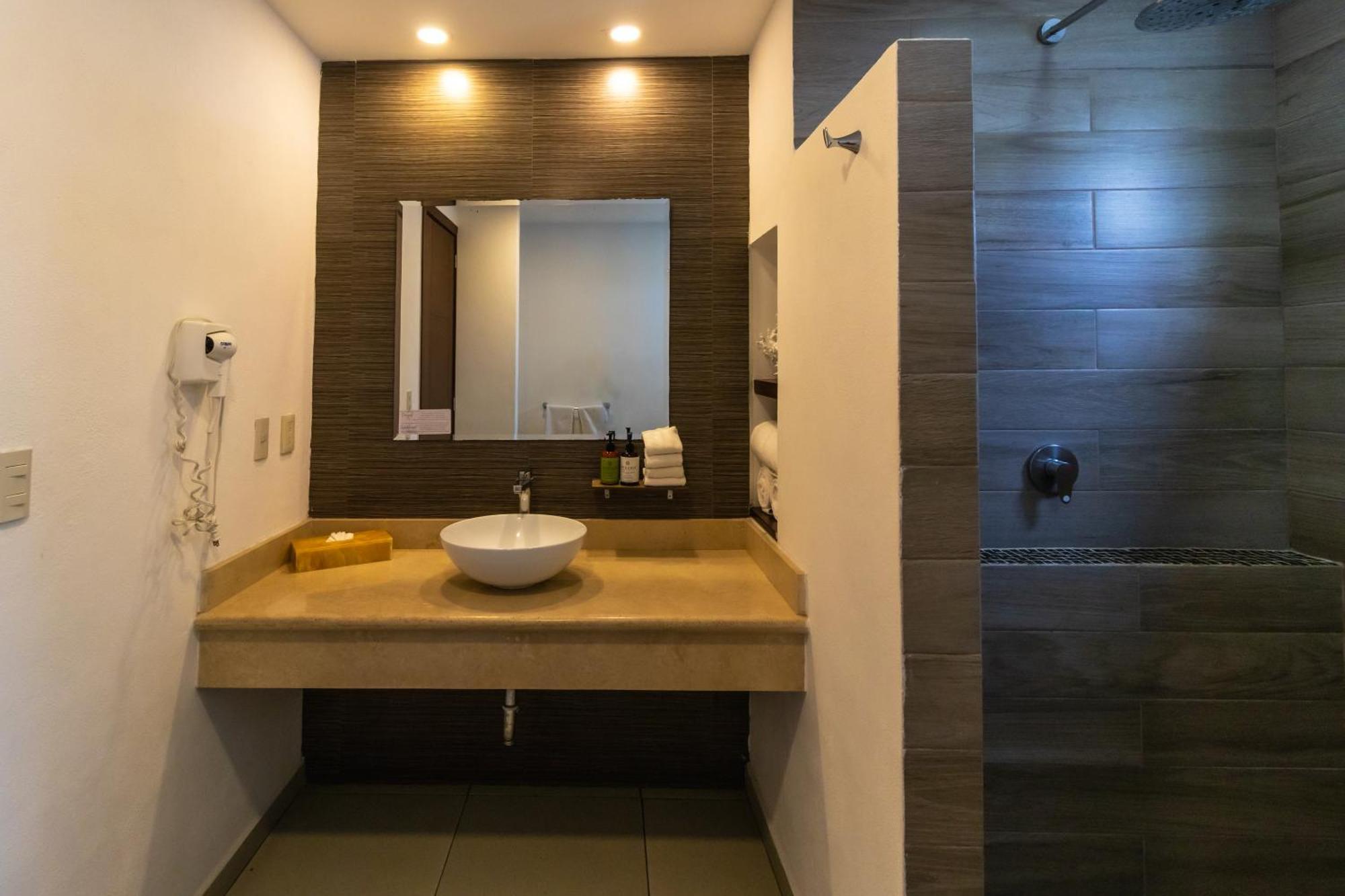Hotel The Paramar Beachfront Boutique With Breakfast Included - Downtown Malecon 4*