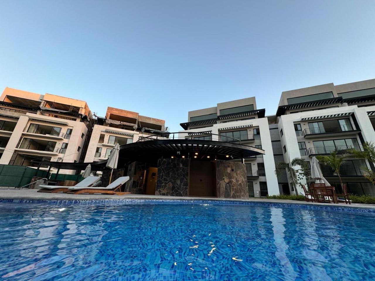 Apartment New And Luxury Department