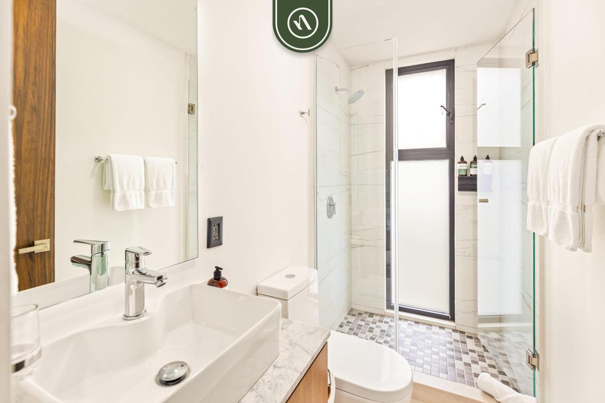 2br In Romantic Zone - Rooftop Pool *