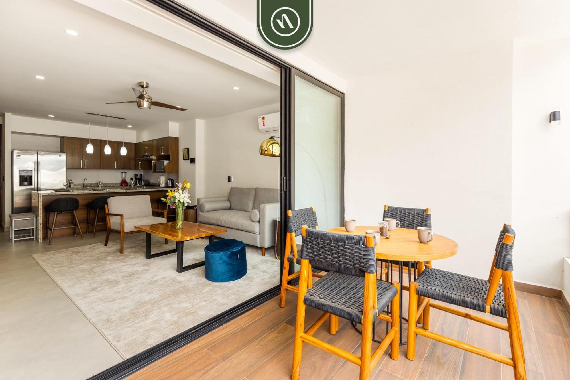 2br In Romantic Zone - Rooftop Pool Apartment Puerto Vallarta