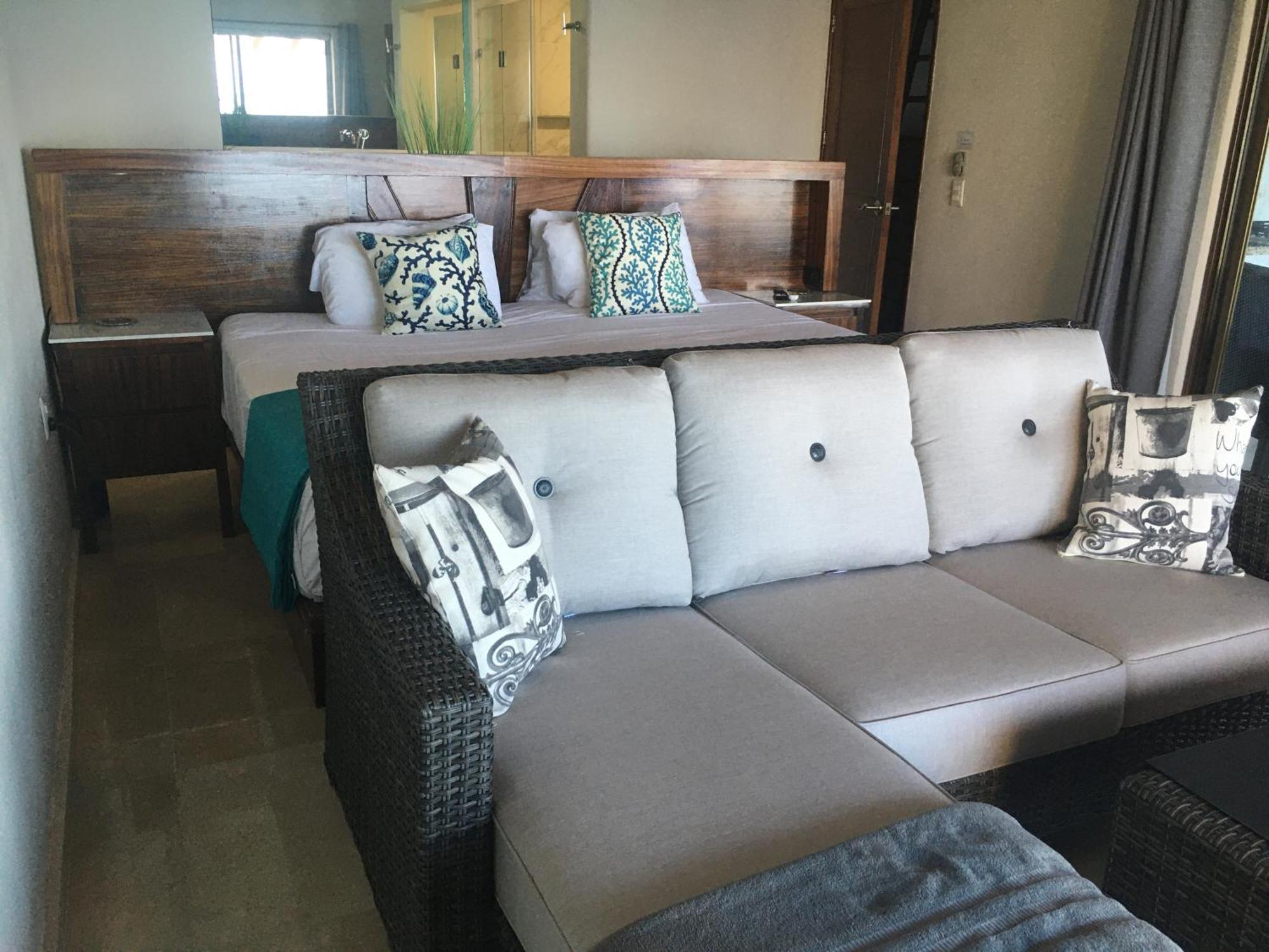 Hotel Los Tules