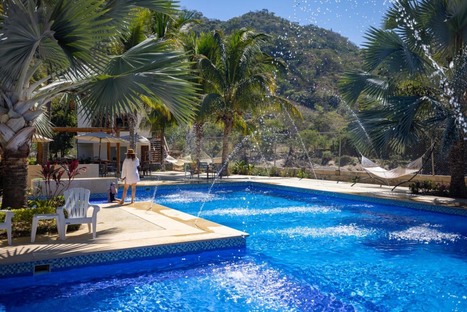 La Dulce Vista & - Sierra Madre Hotel