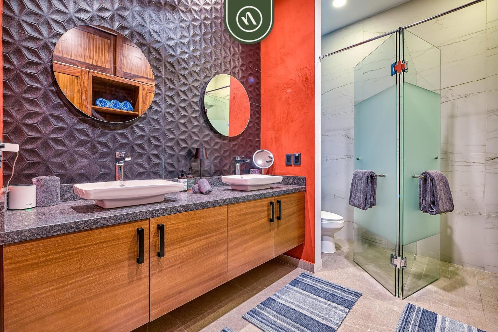 With Oceanview - 2br - Rooftop Pool Apartment *