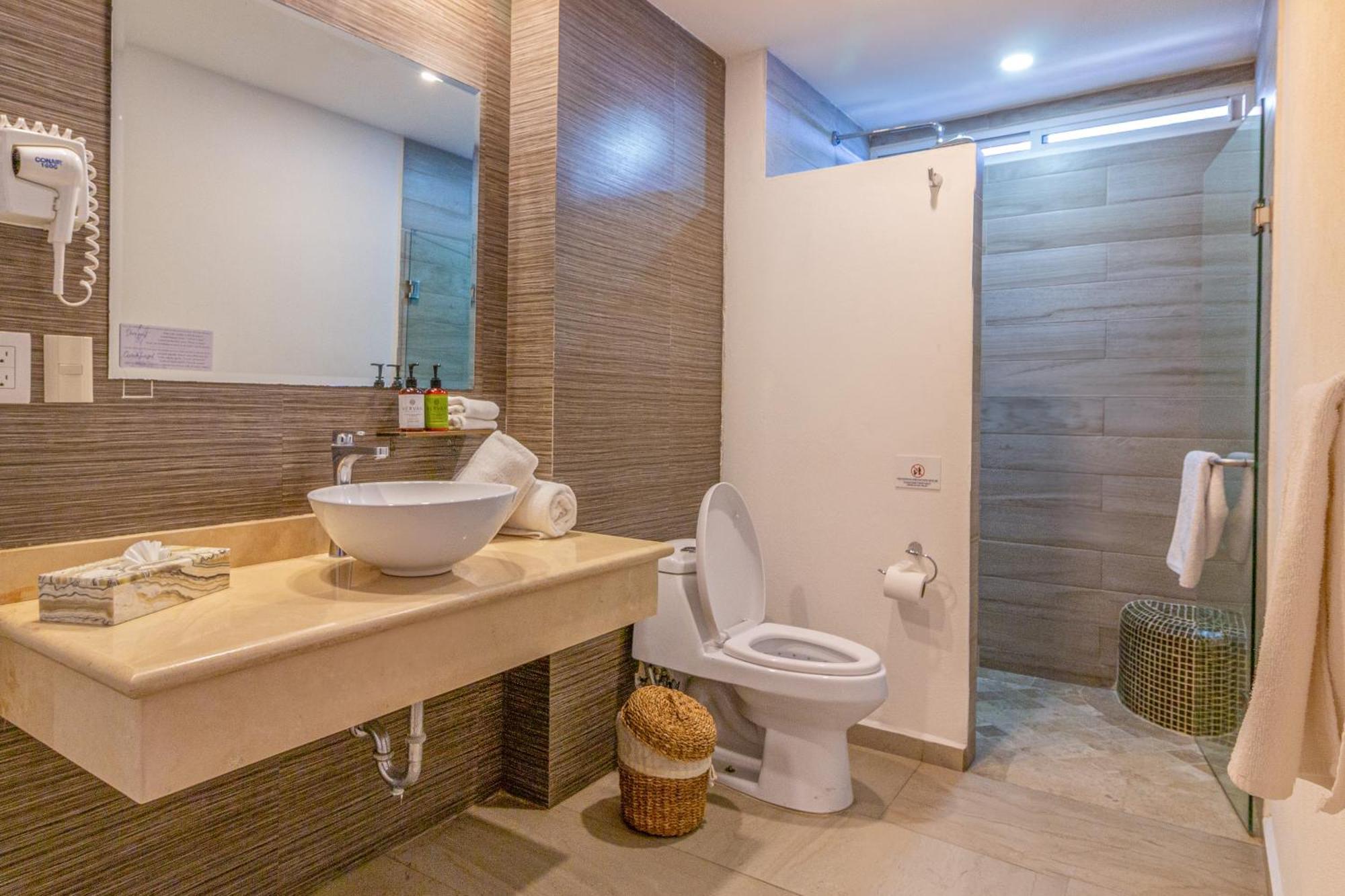 The Paramar Beachfront Boutique With Breakfast Included - Downtown Malecon Hotel Puerto Vallarta