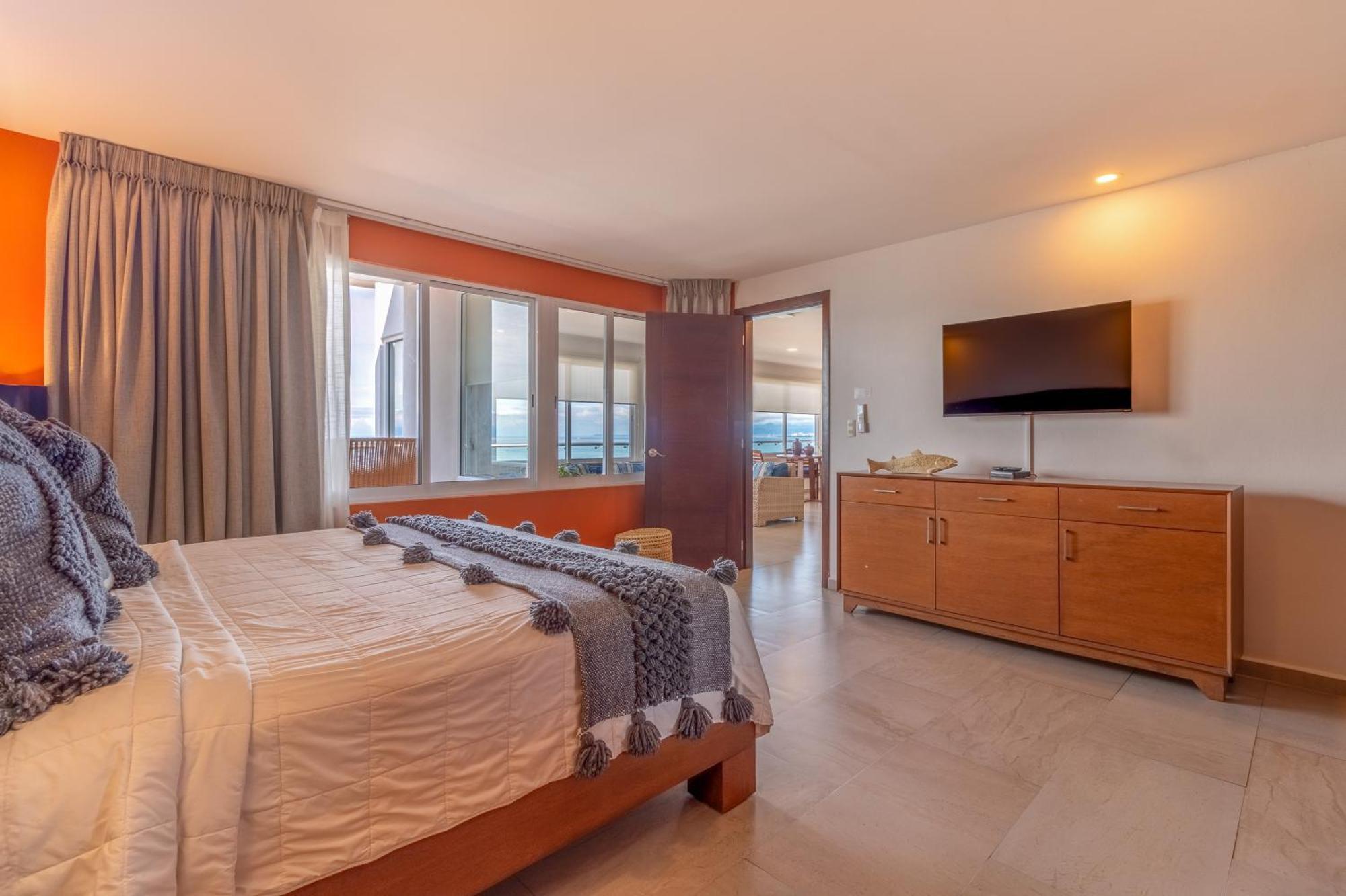 The Paramar Beachfront Boutique With Breakfast Included - Downtown Malecon Puerto Vallarta