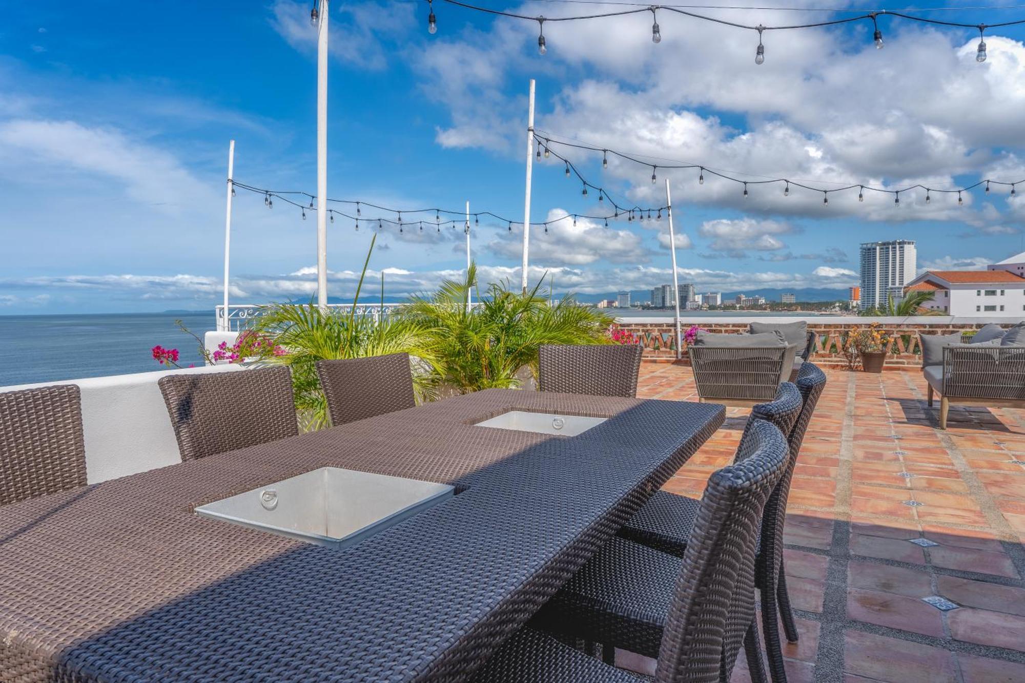 The Paramar Beachfront Boutique With Breakfast Included - Downtown Malecon