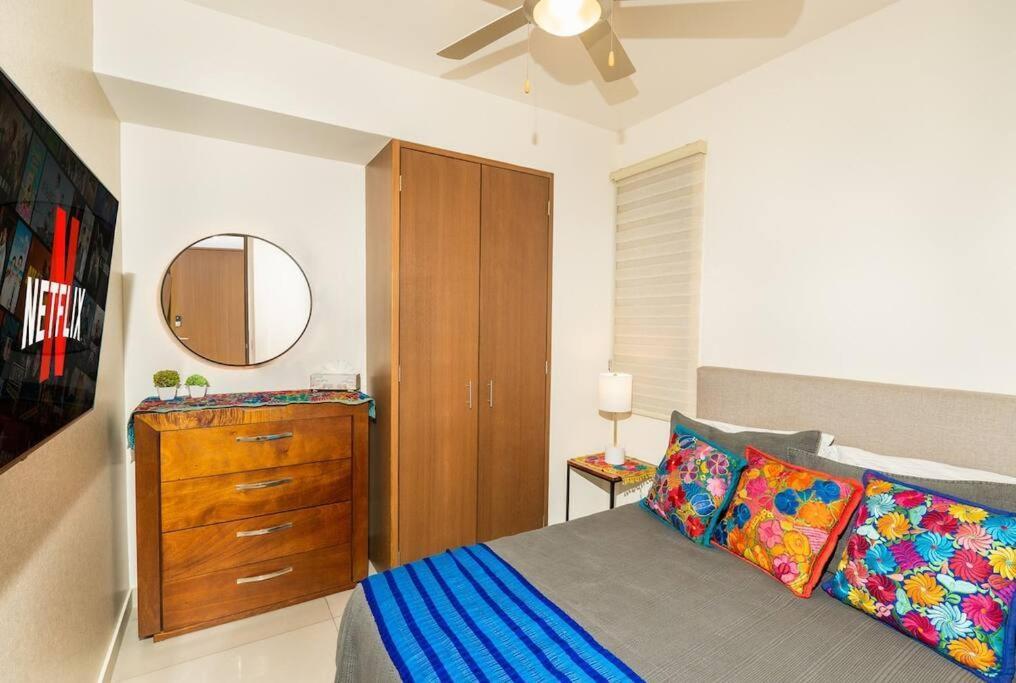 Great Location Great Amenities Sleeps 6, Roma #302 Apartment *