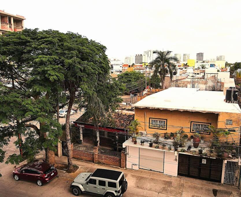 Great Location Great Amenities Sleeps 6, Roma #302 Puerto Vallarta