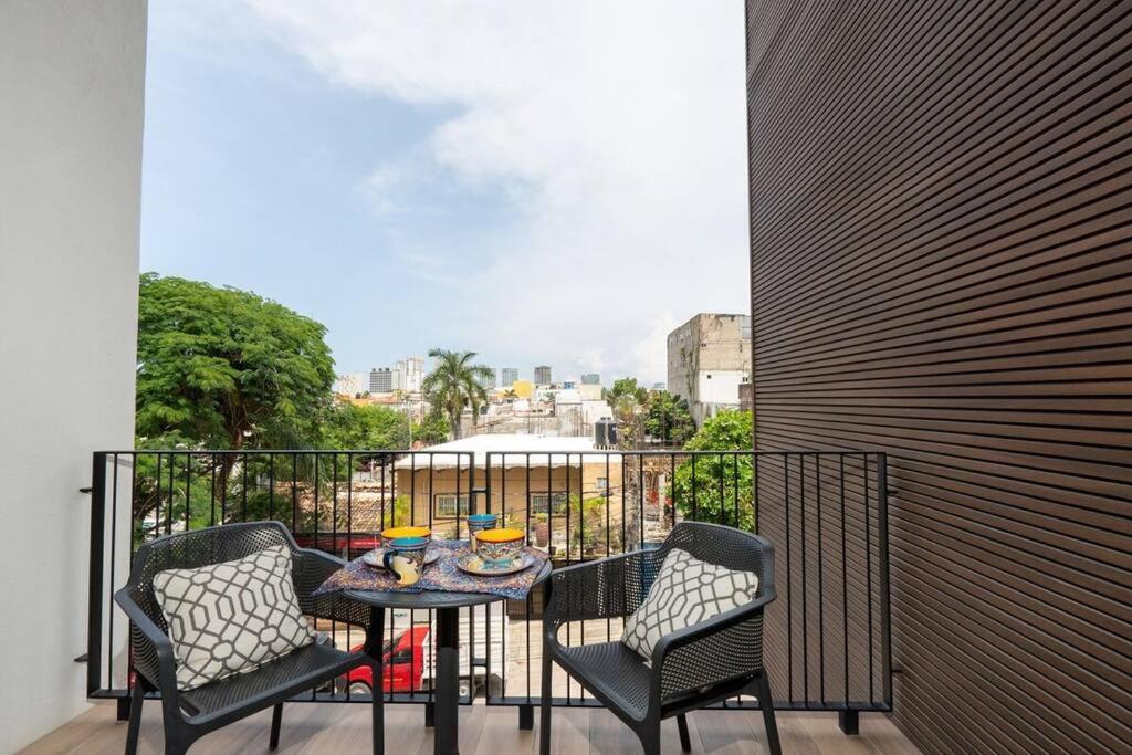 Great Location Great Amenities Sleeps 6, Roma #302 * Puerto Vallarta