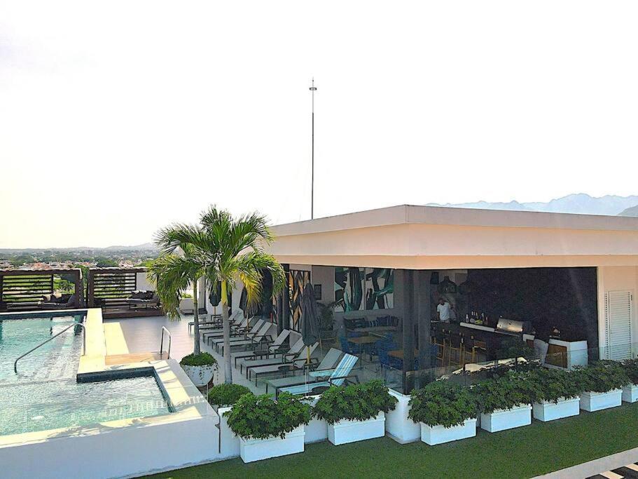 Great Location Great Amenities Sleeps 6, Roma #302 Apartment