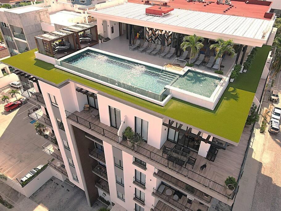 Great Location Great Amenities Sleeps 6, Roma #302 *