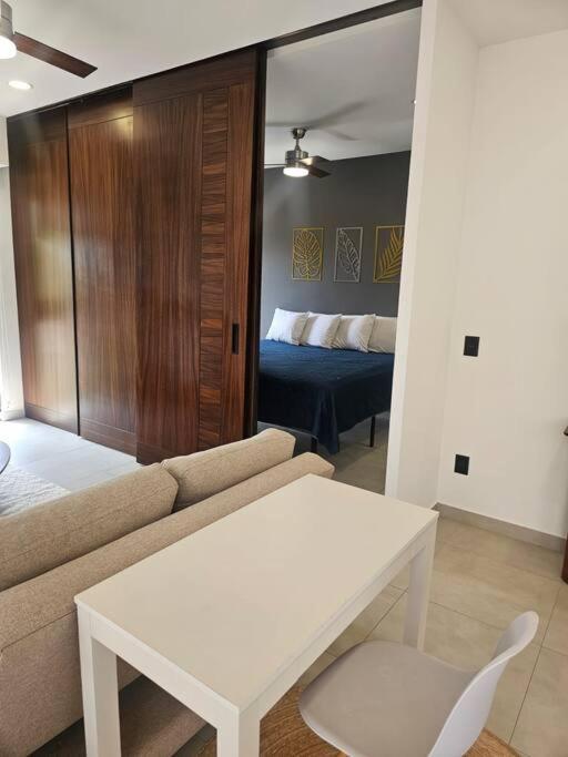 Estudio De Ensueno Con Alberca 303