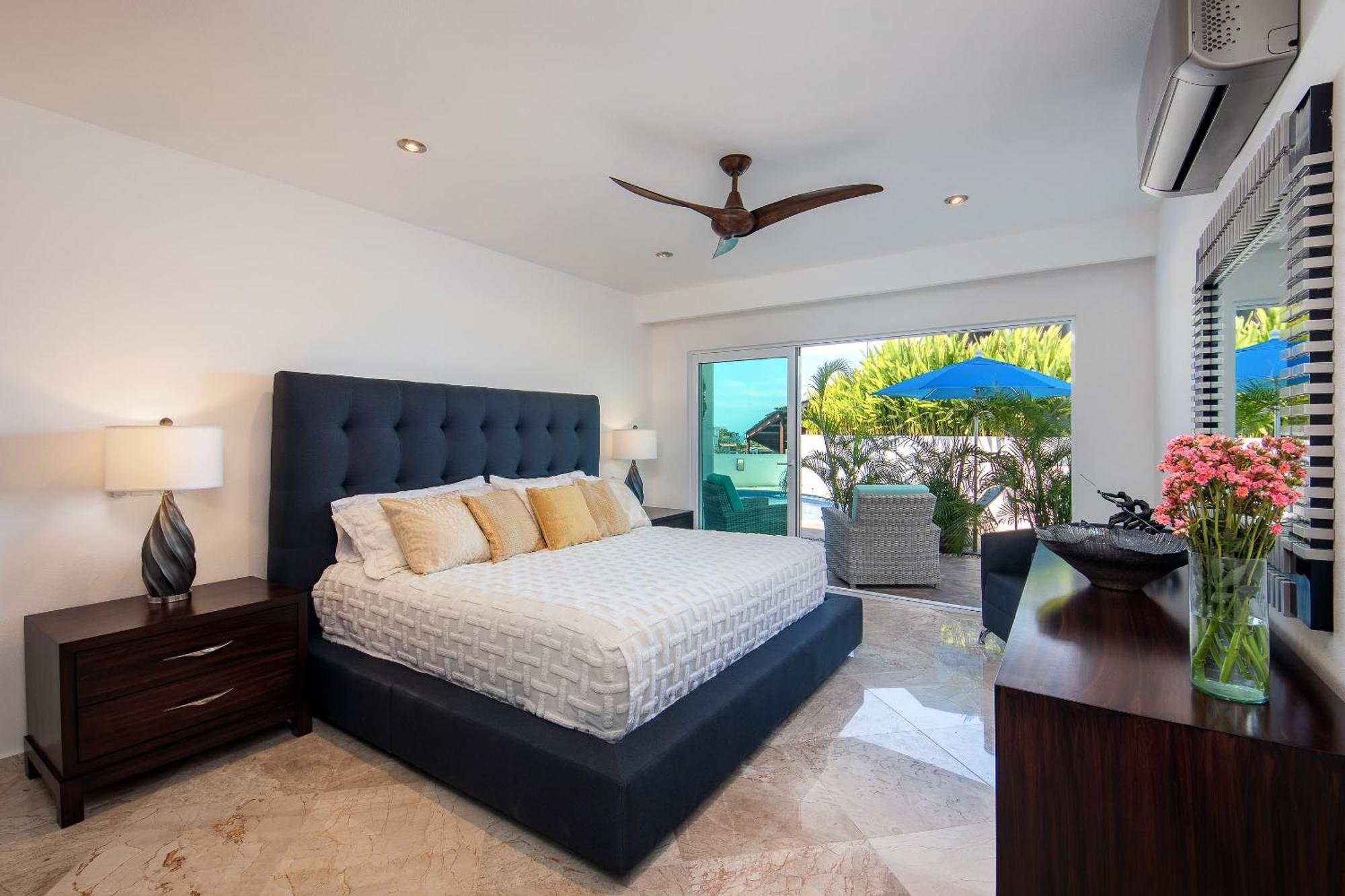 Stylish Poolside With Sea Views Apple Tv Apartment *