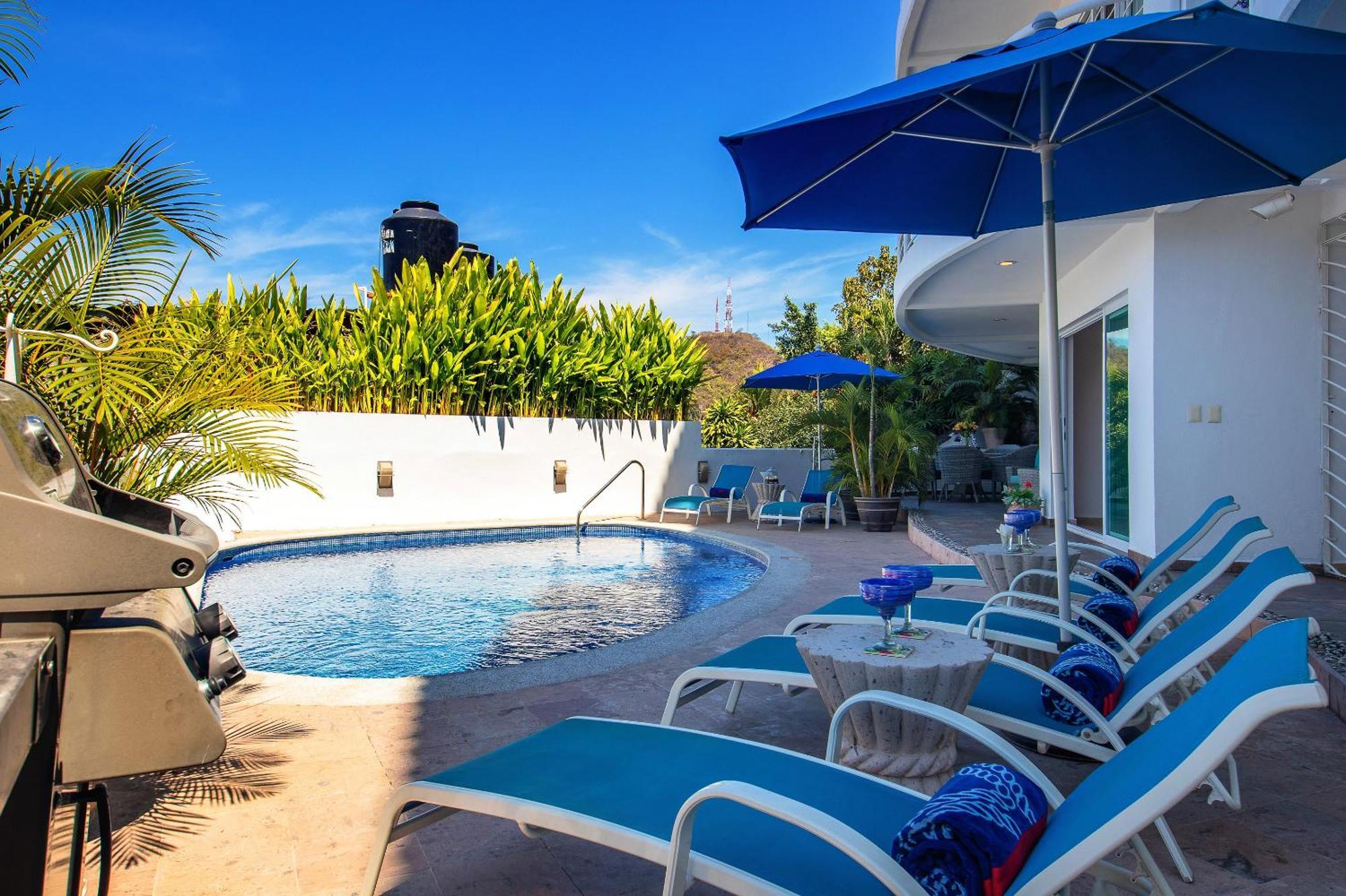 Stylish Poolside With Sea Views Apple Tv