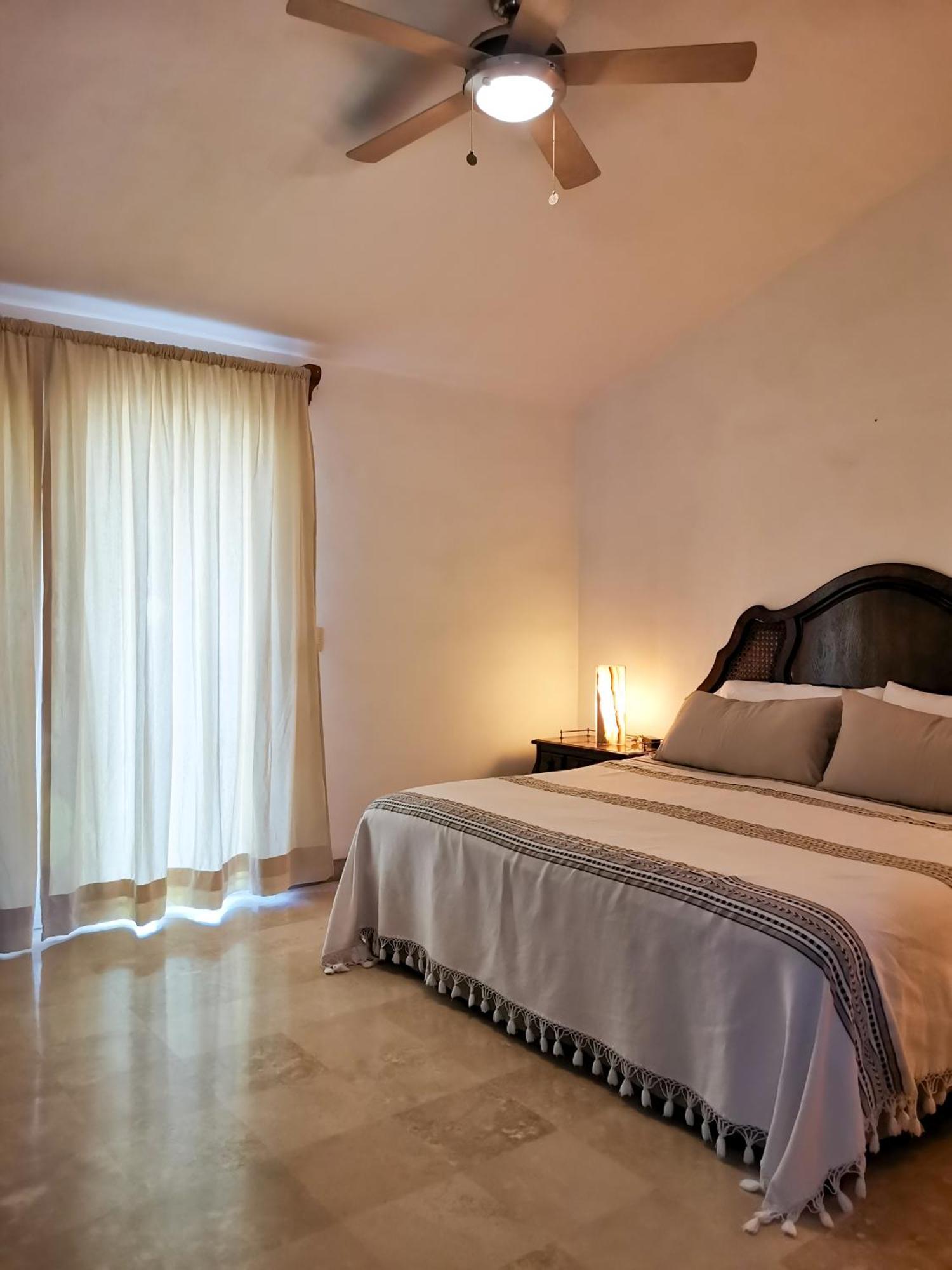 Holiday home Lujosa Y Acogedora Conchita Con Alberca Privada
