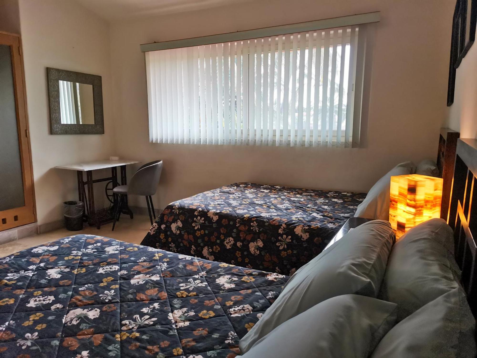 Holiday home Lujosa Y Acogedora Conchita Con Alberca Privada