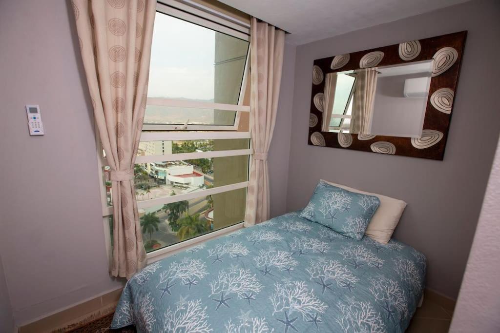 Spectacular In Grand Venetian Apartamento