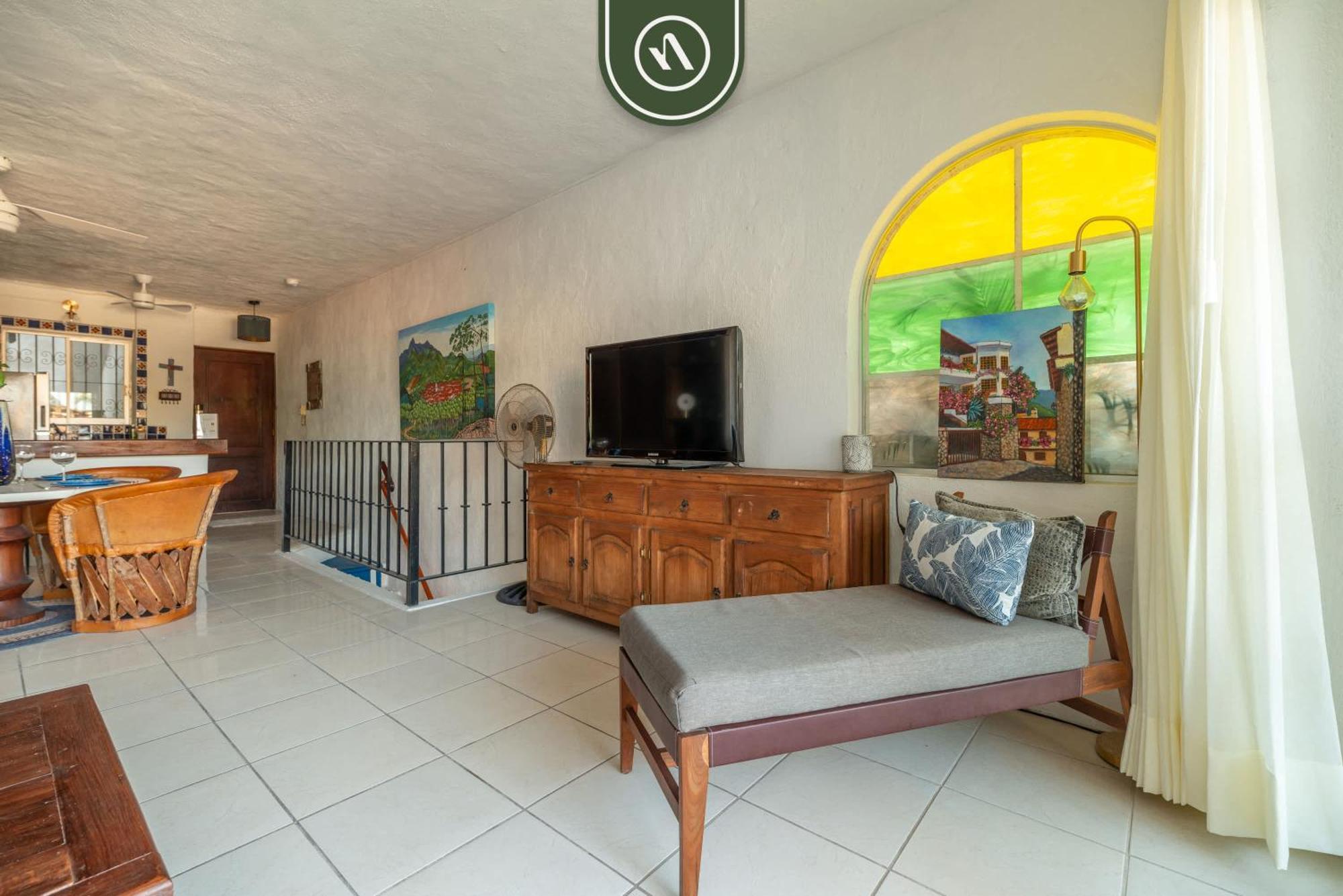 Apartment Two Story With Amazing Ocean-sunset Views