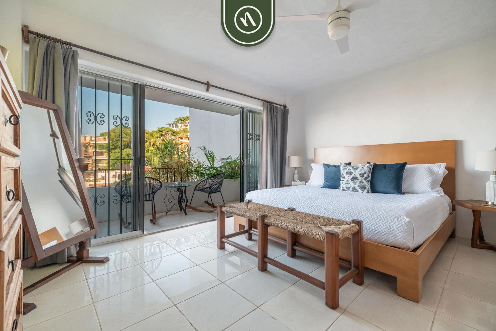 Two Story With Amazing Ocean-sunset Views *