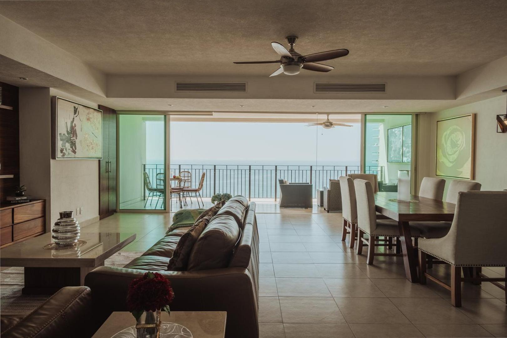 Grand Venetian Beachfront * Puerto Vallarta
