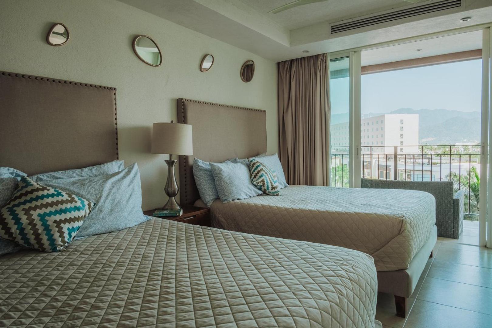 Apartment Grand Venetian Beachfront