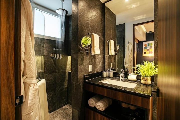 Apartment Desire Romantic Zone Gym Rooftop Pool Puerto Vallarta